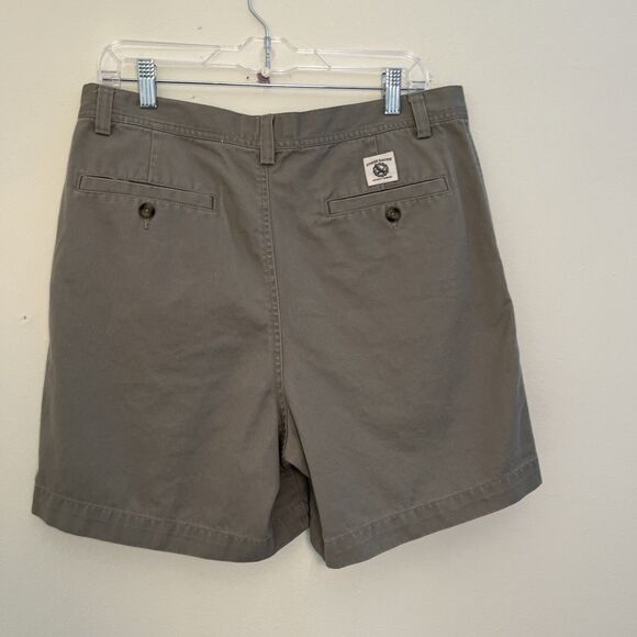 Eddie Bauer Cotton Pleated Twill Chino Shorts, Safari Gray- 35” Waist - Picture 6 of 9
